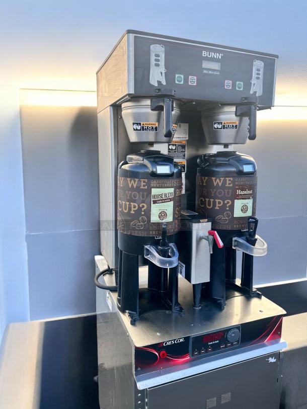 COFFEE BREWER – Bunn Dual Coffee Brewer – Excellent Condition – Tested & Working! - Image 6 of 9