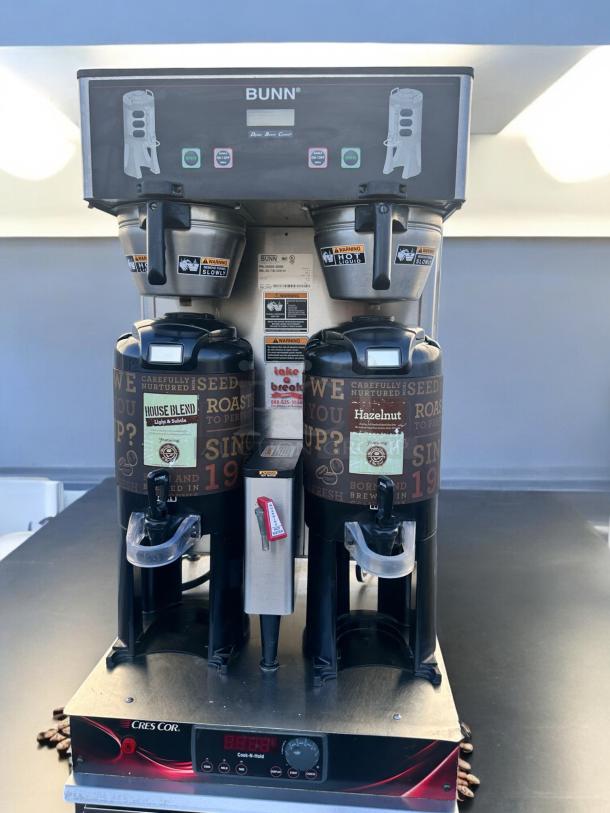 COFFEE BREWER – Bunn Dual Coffee Brewer – Excellent Condition – Tested & Working! - Image 7 of 9