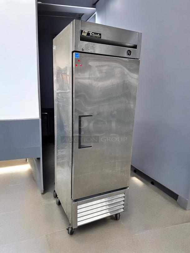 FREEZER – True T-23F – Excellent Condition – Tested & Working! - Image 2 of 8