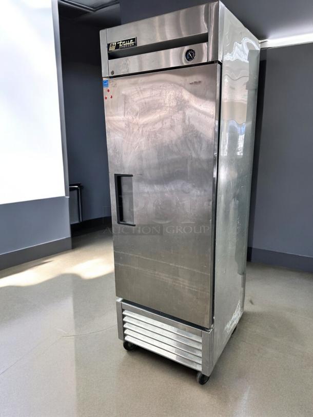 FREEZER – True T-23F – Excellent Condition – Tested & Working! - Image 3 of 8