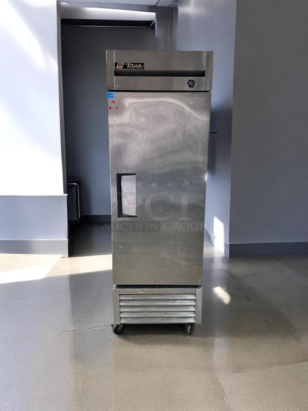 FREEZER – True T-23F – Excellent Condition – Tested & Working! - Image 5 of 8