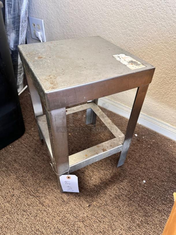 STAINLESS STEEL EQUIPMENT STAND – Heavy-Duty – Good Condition – Code 39 – Tested & Solid! - Image 1 of 3