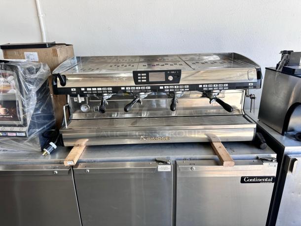 ESPRESSO MACHINE – SIMONELLI Aurelia – Excellent Condition – Code 33 – Tested & Working! - Image 5 of 10