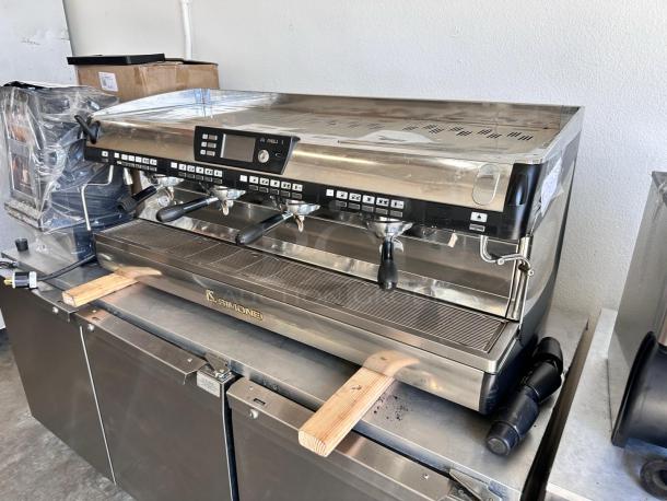 ESPRESSO MACHINE – SIMONELLI Aurelia – Excellent Condition – Code 33 – Tested & Working! - Image 10 of 10