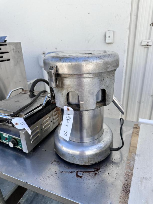 VEGETABLE CUTTER – Omcan Commercial Processor – Excellent Condition – Tested & Working! – Code BPT 40 - Image 3 of 8