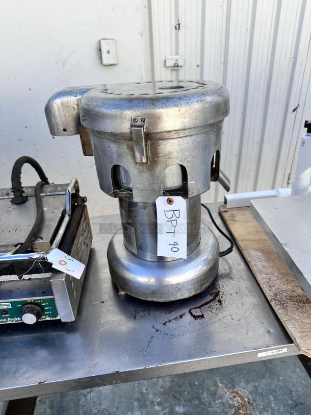 VEGETABLE CUTTER – Omcan Commercial Processor – Excellent Condition – Tested & Working! – Code BPT 40 - Image 4 of 8