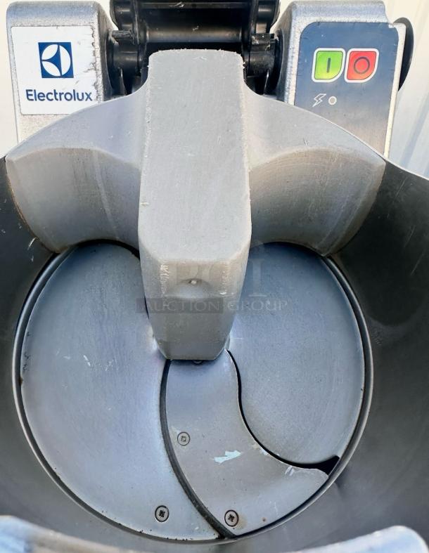 FOOD CUTTER – Electrolux TRS24NU – Excellent Condition – Code BPT 58 – Tested & Working! - Image 10 of 11