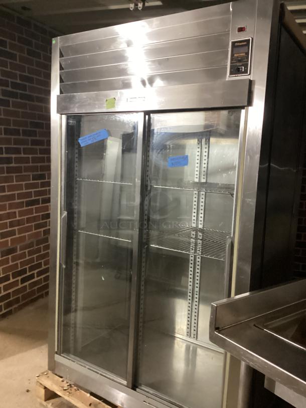 Traulsen Stainless Steel 2-Door Refrigerator or Freezer
Model# MHT23 2DREFSL C20010
134a 
Single Phase 
52 x35 x 77 - Image 1 of 5