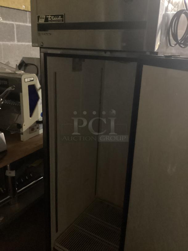 True Stainless Steel Single Door Freezer and cooler
Model# TG1R-15
R134A
29 x 35 x 78 - Image 3 of 3