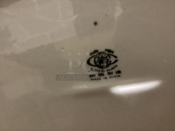 12” Country Bouquet Oval Dinner Plate
Qty 24 
Your Bid x 24 - Image 3 of 3