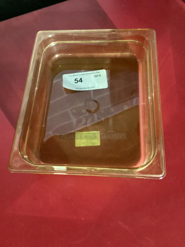 New! Rubbermaid Amber High Heat ½ Size Pan
2-½” Deep
Qty 1 - Image 1 of 3