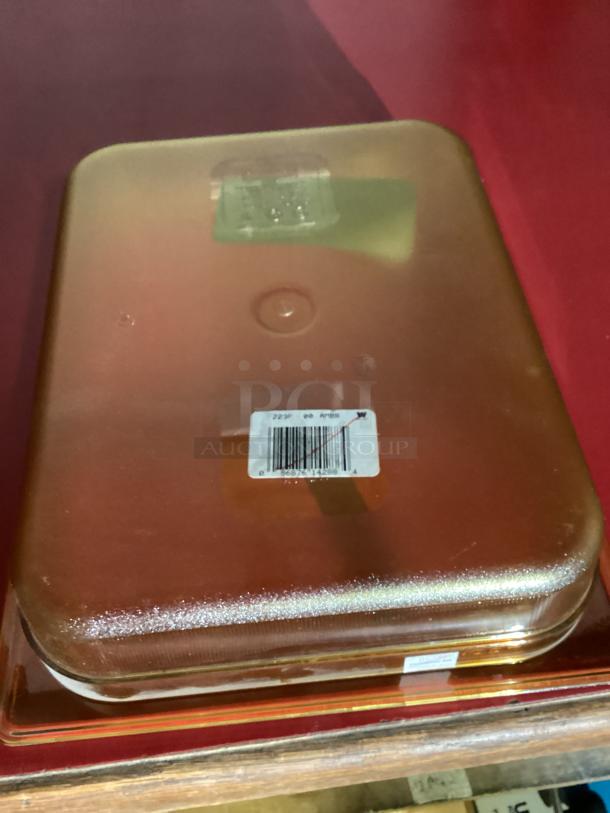 New! Rubbermaid Amber High Heat ½ Size Pan
2-½” Deep
Qty 1 - Image 2 of 3