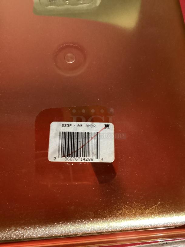 New! Rubbermaid Amber High Heat ½ Size Pan
2-½” Deep
Qty 1 - Image 3 of 3