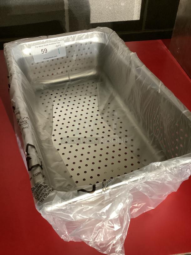 Wow New! Uplate 18-8 Stainless Steel Full Size Perforated Drop Pan
21 x 13 x 6
Qty 1 - Image 1 of 2