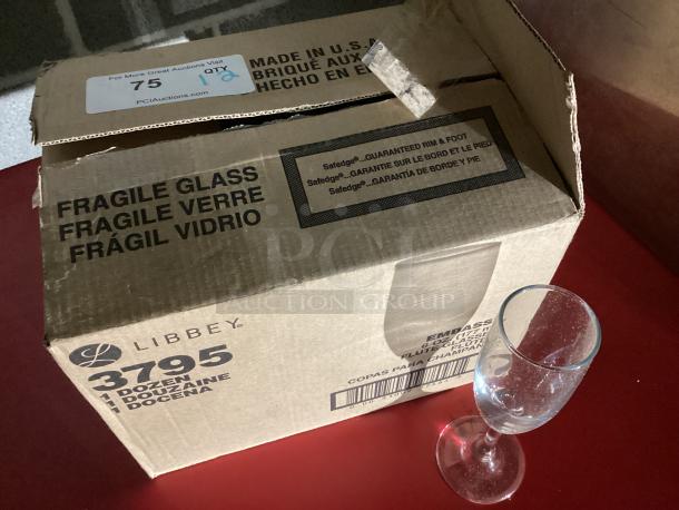 New! Embassy Clear 6oz flute glasses 
Qty 12
Your Bid x 12 - Image 2 of 2