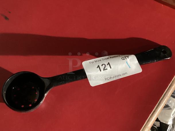 New! Carlisle 4 oz Measure Miser Portion Spoon W/ Perforations 
Qty 1 - Image 1 of 2