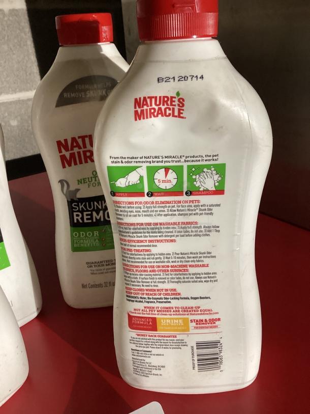 Natures Miracle Skunk Odor Remover
Qty 4
Your Bid x 4 - Image 3 of 3