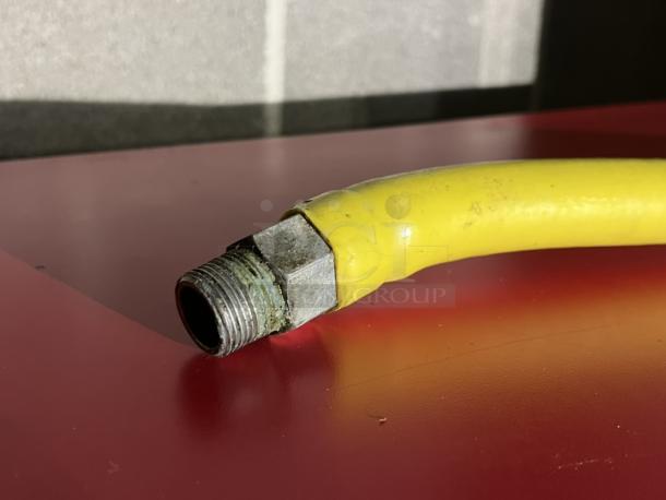 36” Yellow Gas Hose W/Quick Connect Connector - Image 4 of 4