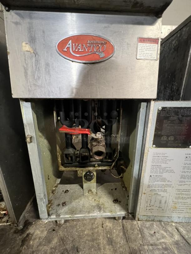 Advantco 30 lb Fryer
Model# FF300-N - Image 3 of 3