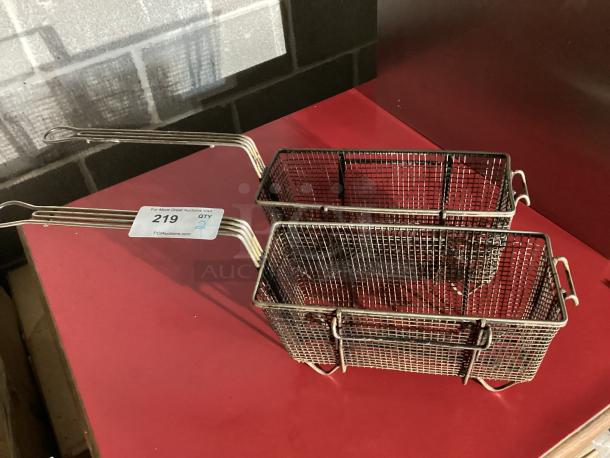 Fryer Baskets
Qty 2 
Your Bid x 2 - Image 2 of 2
