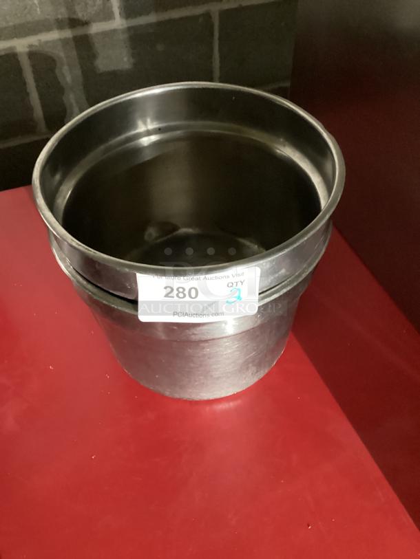 11"  Soup Pans
Qty 2 
Your Bid x 2 - Image 2 of 2