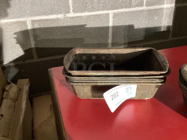 Bread Pans
5-1/2 x 11
Qty 5
Your Bid x 5 - Image 1 of 2