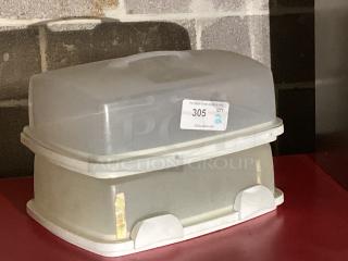 Plastic Cake Travel Containers
Qty 2
