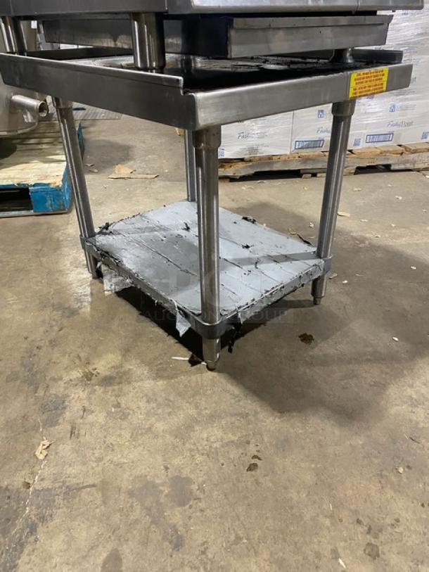 Star UltraMax Series Commercial Stainless Steel Natural Gas Powered Radiant Char Broiler Grill! Model: 8124RCBB SN: B81240615A0017! With Single Shelf Equipment Stand! On Legs! Working When Removed! - Image 8 of 10