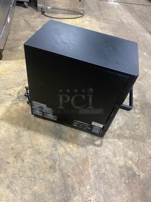 MerryChef! 2022 Late Model! Commercial Black Electric Powered Countertop Rapid Cook Turbo Oven! Model: Eikon E2S SN: 2207213093080! 208/240V 1 Phase! - Image 3 of 8