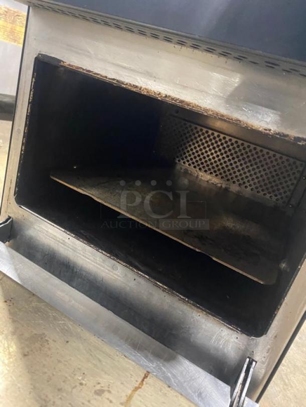 MerryChef! 2022 Late Model! Commercial Black Electric Powered Countertop Rapid Cook Turbo Oven! Model: Eikon E2S SN: 2207213093080! 208/240V 1 Phase! - Image 6 of 8