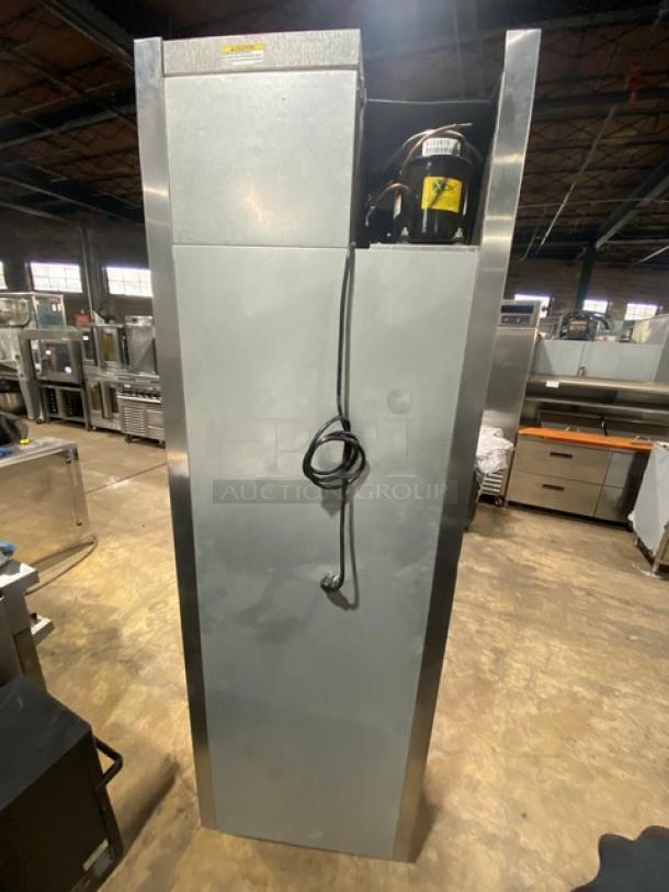 Beverage-Air Prestige Plus Series Commercial Stainless Steel Solid Half Door Reach In Refrigerator! Energy Star Certified! With Built In Pan Holding Rack & Poly Coated Wire Rack! Model: PR1-1AHS-XDX SN: 29309.12403! 115V 1 Phase! On Legs! - Image 4 of 9