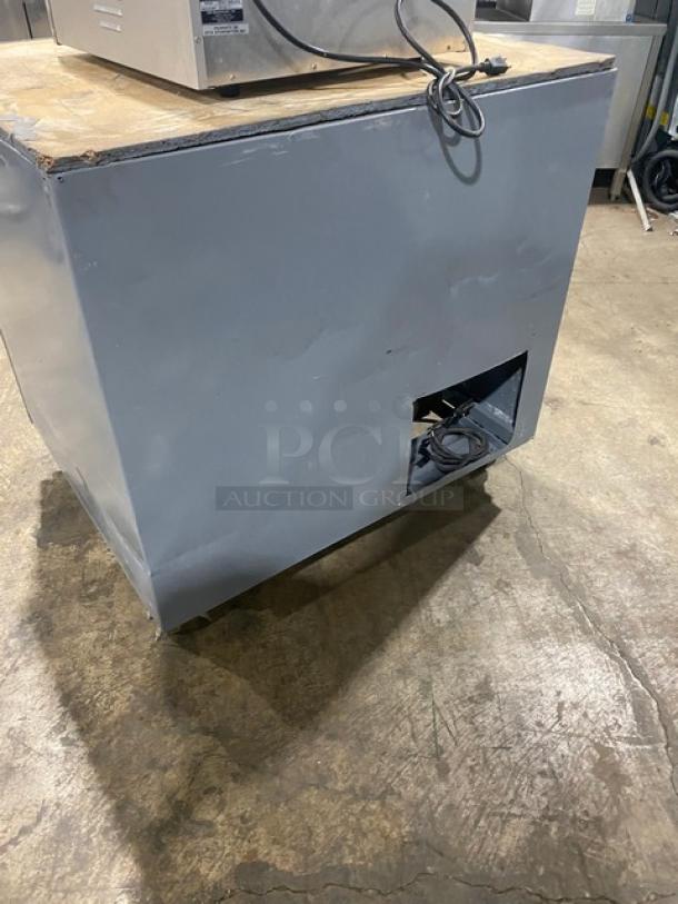 Leader Commercial Stainless Steel 2 Door Refrigerated Pizza Dough Retarder Table! Model: DR48 S/C SN: PS121452! 115V 1 Phase! On Casters! - Image 3 of 7
