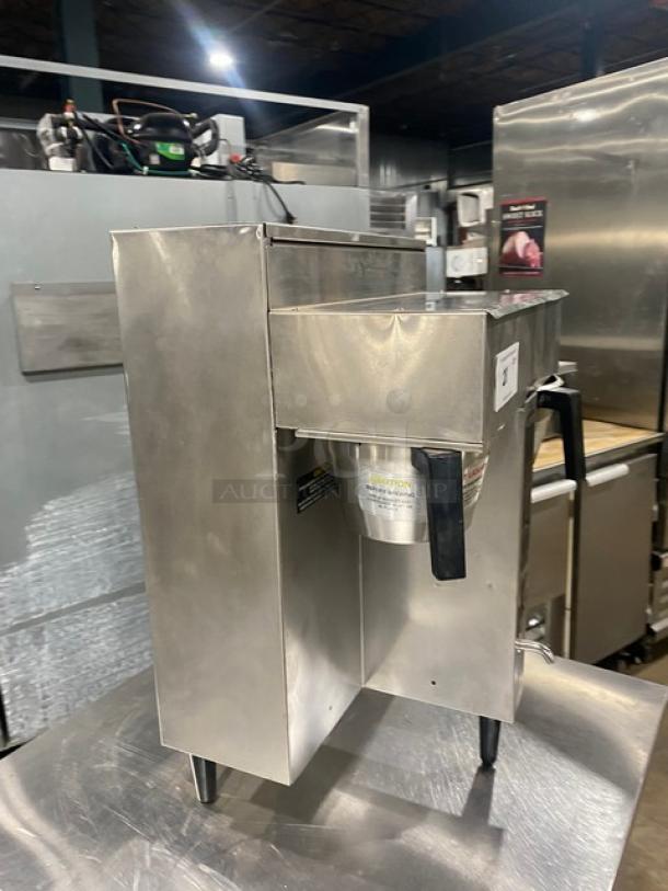 Fetco Extractor Series Commercial Stainless Steel Electric Powered Countertop Automatic Twin Coffee Brewer! With Brew Baskets! Model: CBS-2032! On Legs! - Image 2 of 8