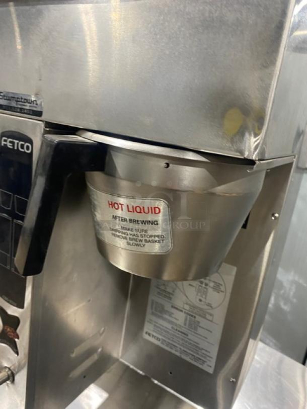 Fetco Extractor Series Commercial Stainless Steel Electric Powered Countertop Automatic Twin Coffee Brewer! With Brew Baskets! Model: CBS-2032! On Legs! - Image 6 of 8