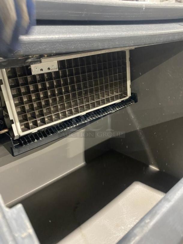 Scotsman Prodigy Series Commercial Stainless Steel Undercounter Air-Cooled Medium Cubed Ice Machine/Bin Combo! Energy Star Certified! With Sliding Top Lid! Model: CU2026MA-1A SN: 10061320010830! 115V 1 Phase! On Legs! - Image 6 of 8
