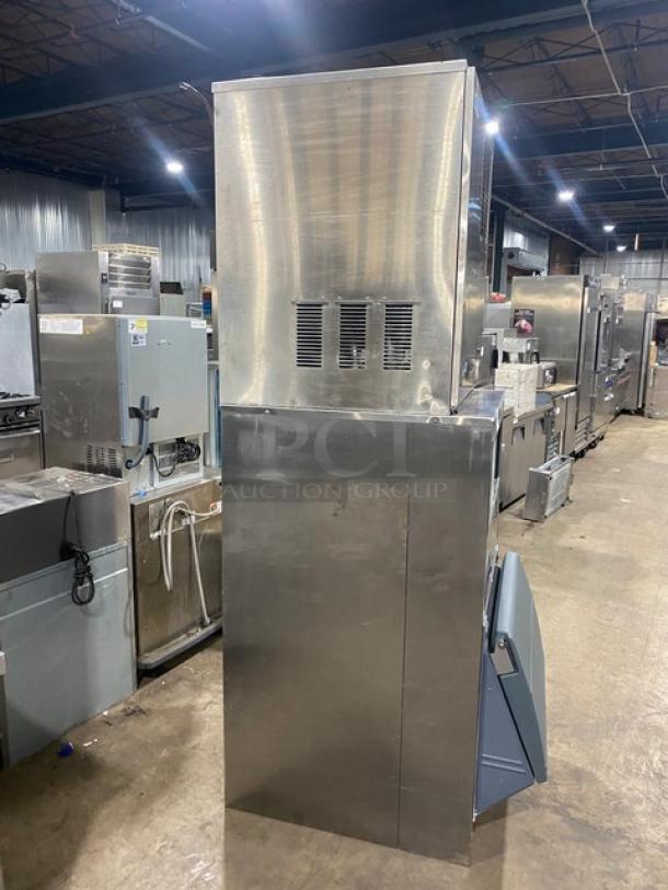 Hoshizaki Commercial Stainless Steel Modular Ice Making Machine Head! Model: F-2000MRF SN: H00023J! 208-230V 1 Phase! On Ice-O-Matic Commercial Stainless Steel Ice Storage Bin! With Upper Sliding Door Flow Control! With Heavy Duty Lift-Up Style SmartGATE! Model: B700-30 SN: E93960-22615! ALL ONE MONEY! - Image 3 of 8