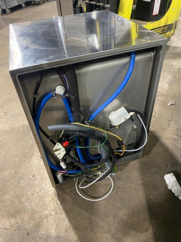 CMA Commercial Stainless Steel High Temperature Undercounter Dishwasher! Energy Star Certified! With Peg Rack! Model: UC50E SN: 902856! 220-240V 1 Phase! - Image 4 of 9