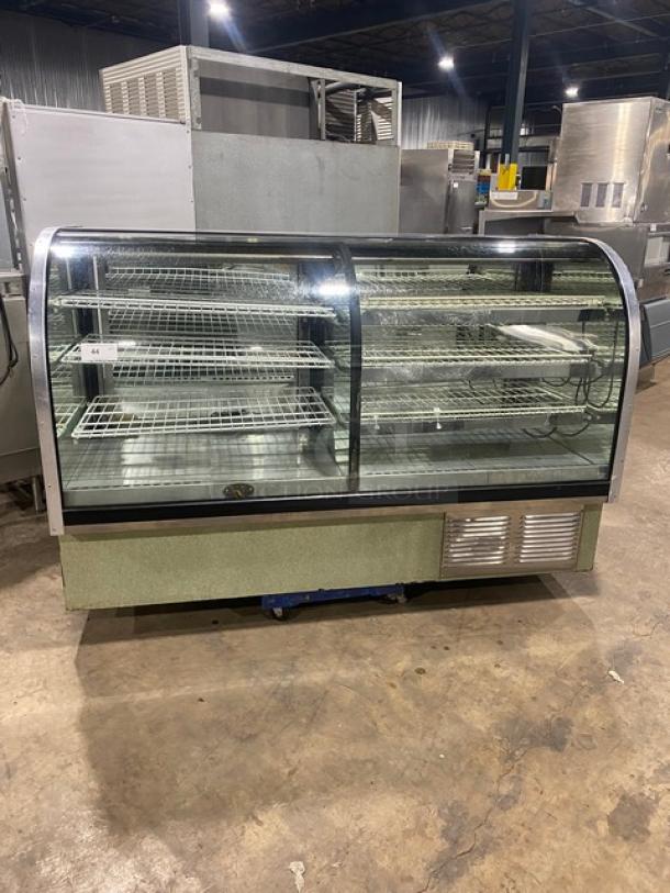 Marc Refrigeration Commercial Curved Glass 77" Refrigerated Multi-Tier Bakery Display Showcase! With Poly Coated Wire Rack! With Sliding Door Rear Access! Model: SPL-77! 120V 1 Phase! - Image 1 of 7