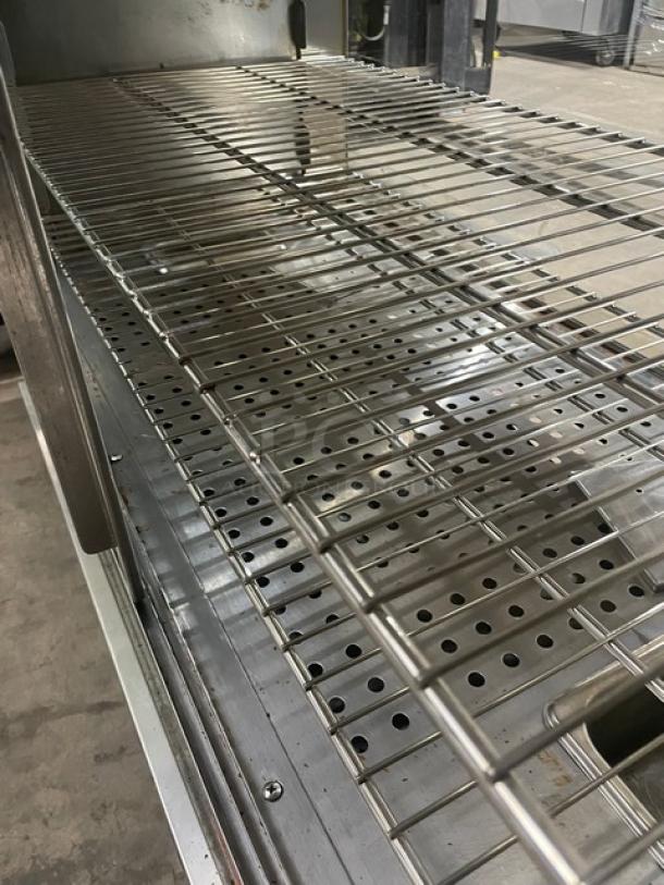 Nemco Commercial Stainless Steel Electric Powered Countertop 2-Tier Heated Display Show Case! With Wire Racks! With Rear Access Sliding Doors! On Legs! - Image 5 of 7