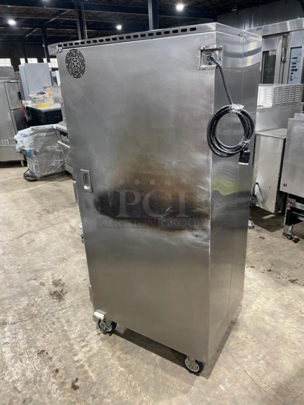 FWE TST-Series Commercial Stainless Steel Half Door Single Section Electric Powered Heated Holding/Proofing Cabinet! With Built In Pan Holding Rack! Model: TST-16-CHP SN: 186069301! 120V! On Casters! - Image 4 of 8
