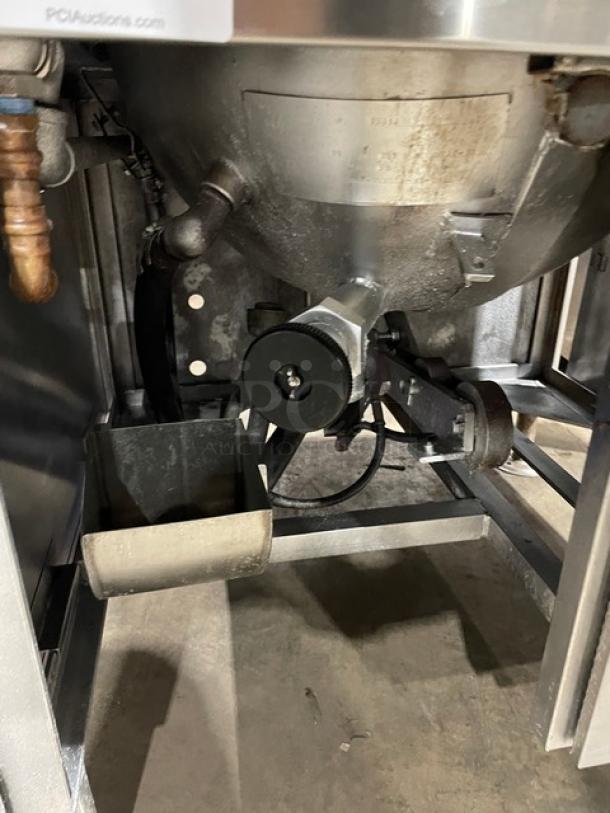 Crown Commercial Stainless Steel Direct Steam Powered 2/3 Jacketed Hydraulic-Tilt 30 Gal. Kettle! With Steam Control Valve & Deck Mount Fill Faucet! With 36" Enclosed Cabinet Base! Model: DMT-30 SN: AP-002506-4L-0722! On Legs! - Image 6 of 8