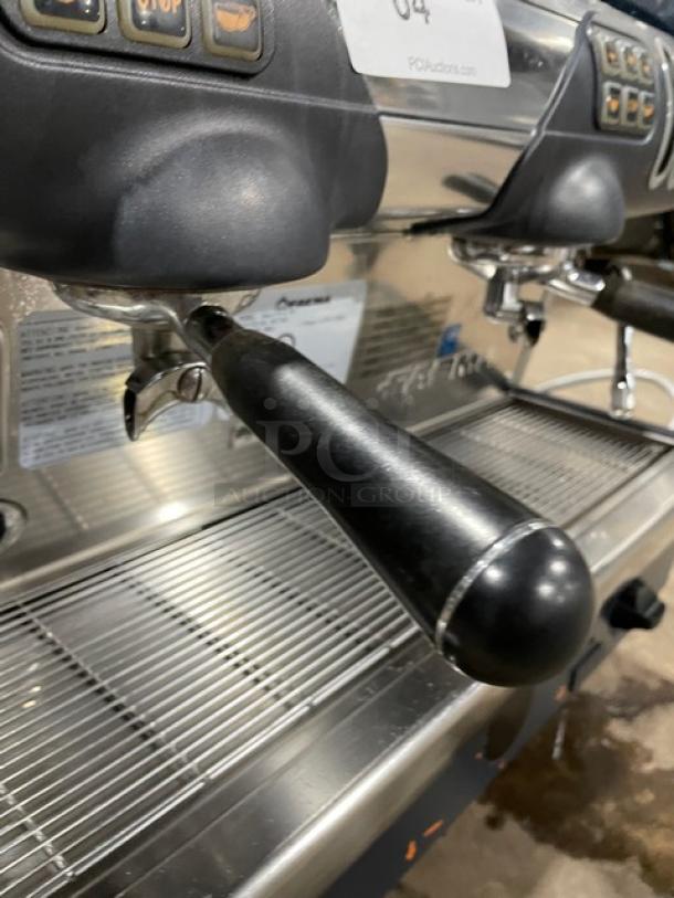 Faema Smart Series Commercial Stainless Steel Electric Powered Countertop High Performing 2-Group Espresso Machine! With Hot Water Dispenser & Multi-Directional Steam Wands! With Drip Tray! Model: Smart/A-2! 208-240V 1 Phase! On Legs! - Image 8 of 10