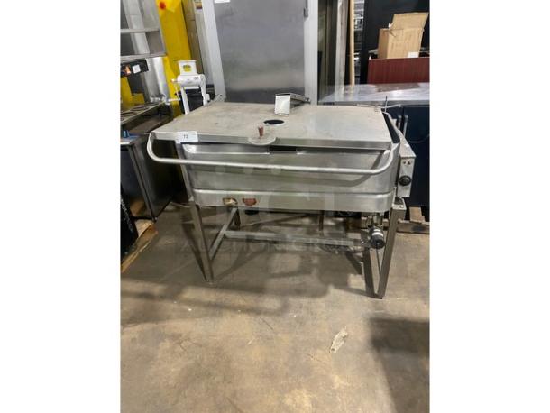 Groen Commercial Stainless Steel Electric Powered 40 Gal. Ultra Tilt Skillet/Braising Pan! Model: NFPC-4 SN: N11503CF! 208V 3 Phase! On Legs! - Image 1 of 8