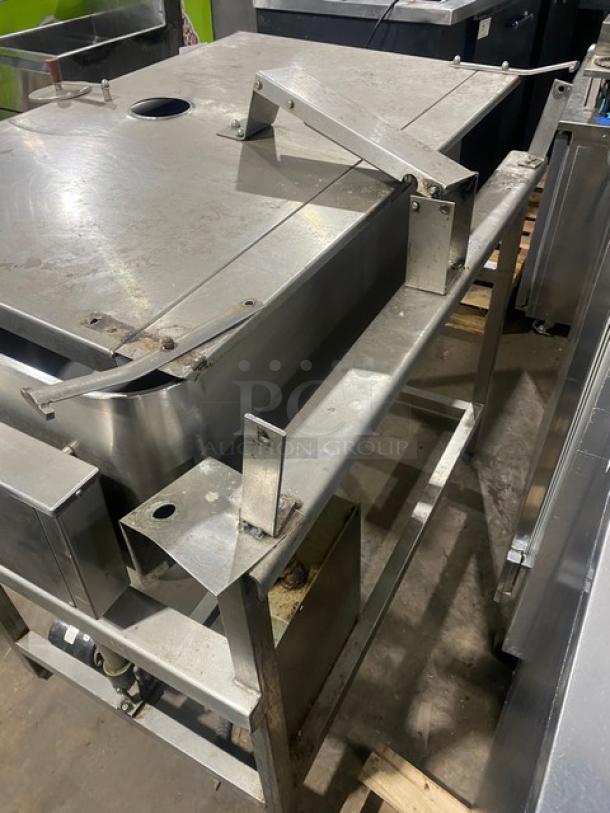 Groen Commercial Stainless Steel Electric Powered 40 Gal. Ultra Tilt Skillet/Braising Pan! Model: NFPC-4 SN: N11503CF! 208V 3 Phase! On Legs! - Image 3 of 8