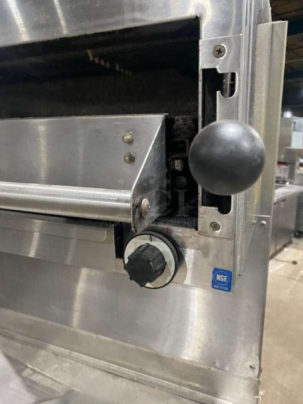 Garland Commercial Stainless Steel Natural Gas Powered Overhead Salamander Broiler/Cheese Melter! With Single Undershelf Worktop Table! On Legs! - Image 7 of 9