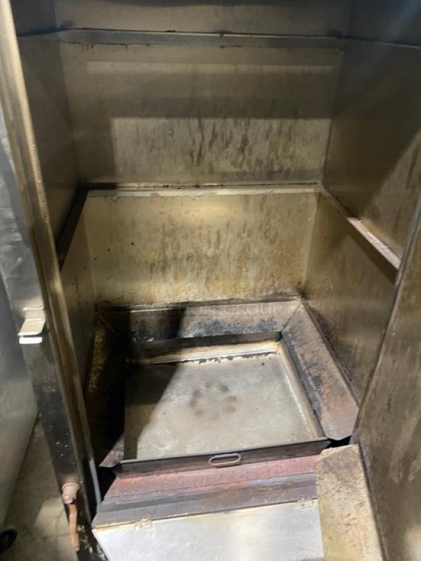 L & J Commercial Stainless Steel Natural Gas Powered Smokehouse! On Legs! - Image 6 of 7