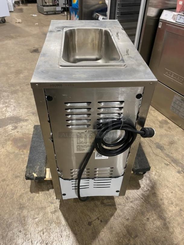 Spaceman Commercial Stainless Steel Electric Powered Countertop Single Flavor Slushie/Margarita Frozen Beverage Machine! With Single Hopper! Model: 6650 SN: 190637! 110V 1 Phase! - Image 3 of 10