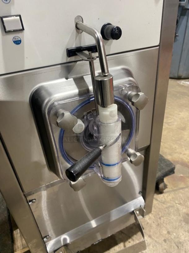 Spaceman Commercial Stainless Steel Electric Powered Countertop Single Flavor Slushie/Margarita Frozen Beverage Machine! With Single Hopper! Model: 6650 SN: 190637! 110V 1 Phase! - Image 6 of 10