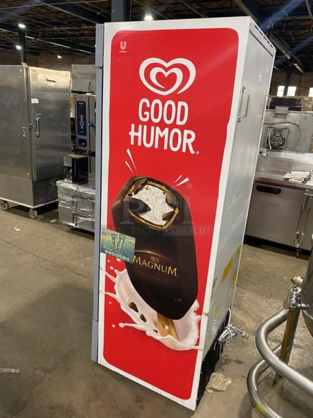 Iarp Good Humor Style Commercial Single Glass Swing Door Reach In Ice Cream/Frozen Merchandiser Display Freezer! With Poly Coated Wire Racks! Model: EIS55.3ESHGD SN: 15FE93319! 110-120V! - Image 4 of 9