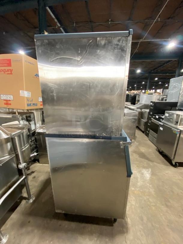 Blue-Air Commercial Stainless Steel Electric Powered Air-Cooled Cresent Cube Ice Making Machine Head/Storage Bin Combo! With Top Hinged Heavy-Duty Lid! Model: BLMI-500A/BLIB-300S_BA126 SN: BIB3A94NB00015! 115V 1 Phase! On Legs! - Image 3 of 9